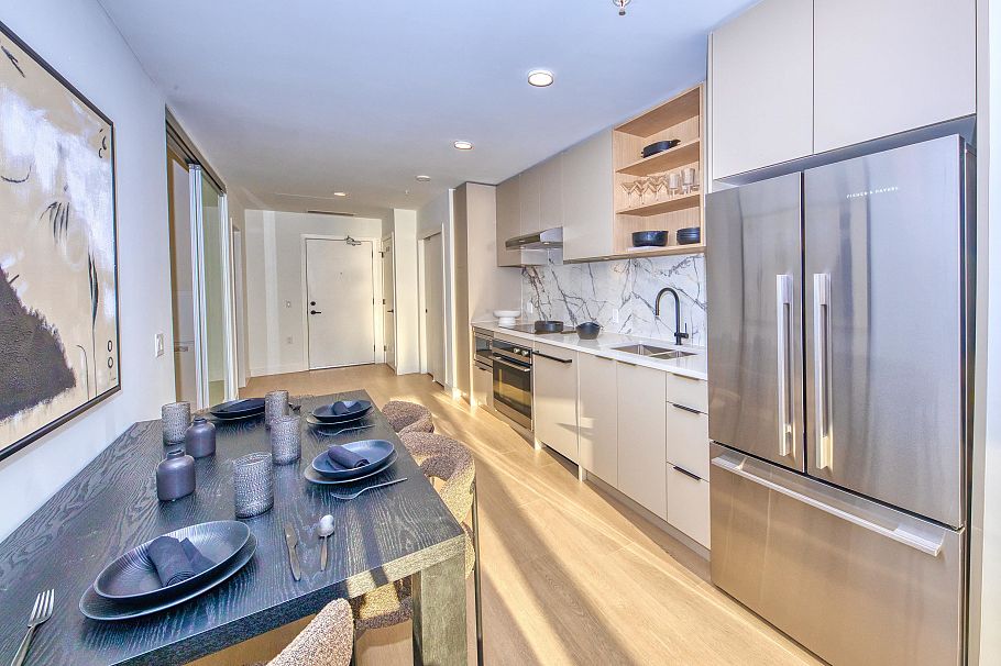 358 422 E 3rd Street North Vancouver, BC - 9