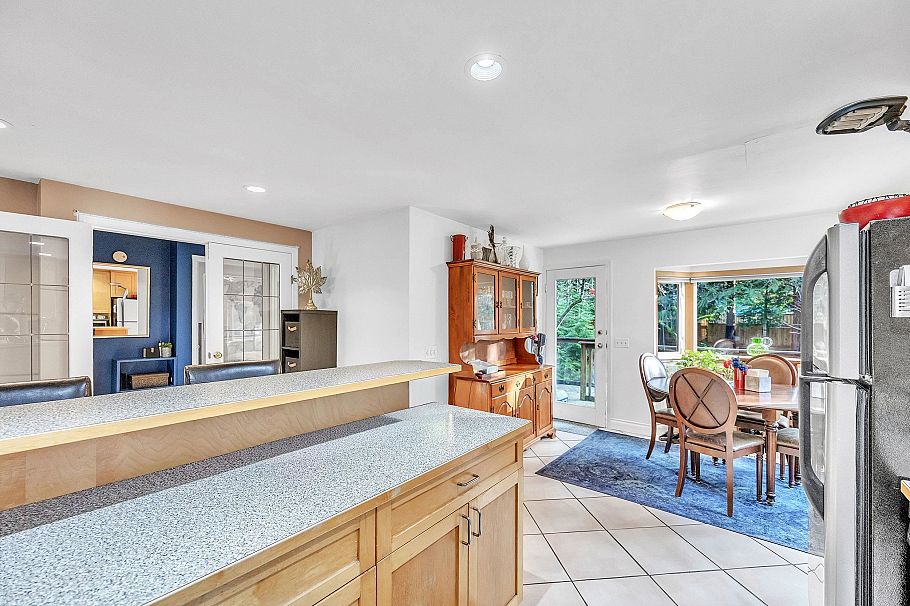 3710 Hoskins Road North Vancouver, BC - 3