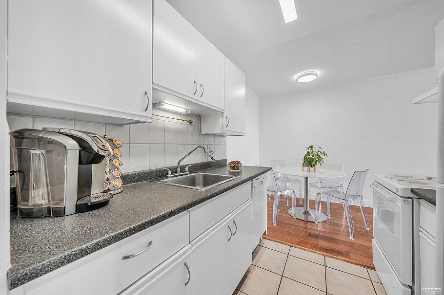 1812 2016 Fullerton Avenue North Vancouver, BC - 11