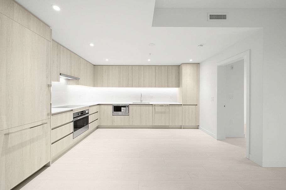 406 4928 Quebec Street Vancouver, BC - 5