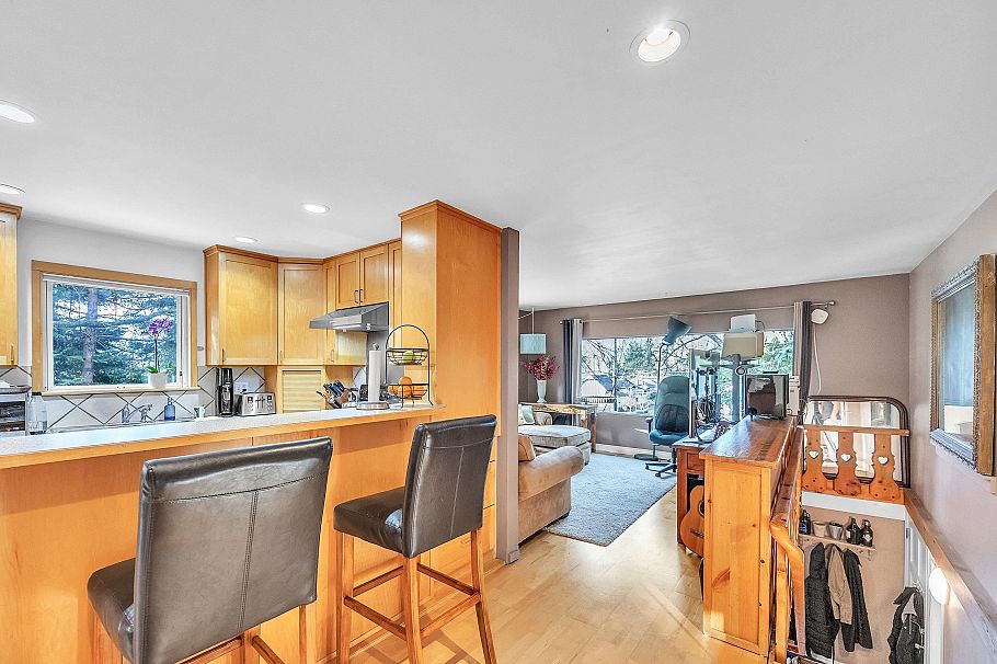 3710 Hoskins Road North Vancouver, BC - 5