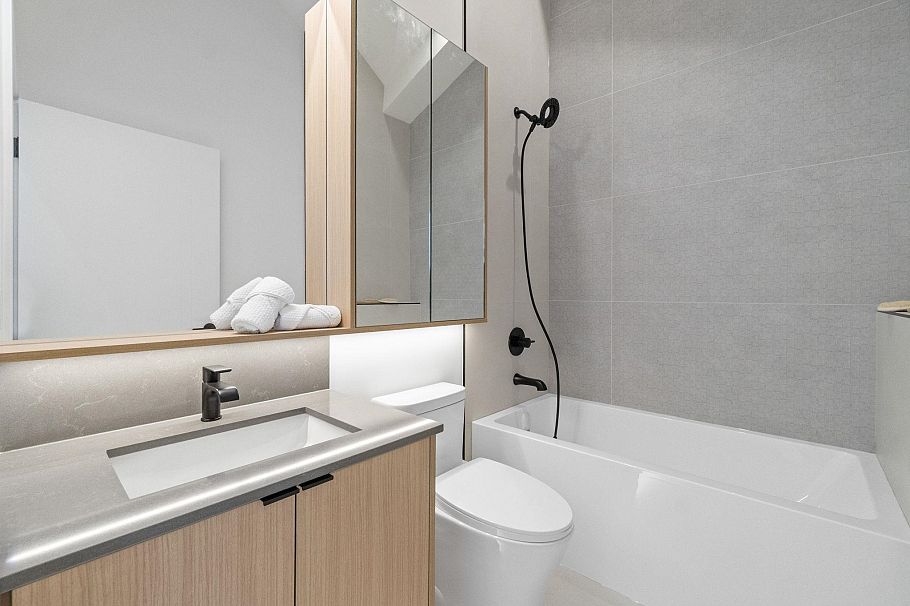 1947 13th Avenue Vancouver, BC - 11