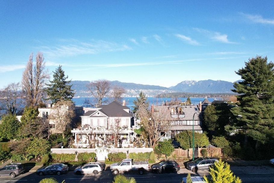 2574 Cornwall Avenue Vancouver, BC - 39