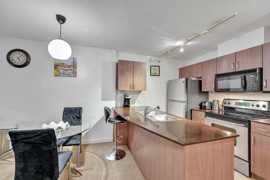 1506 610 Granville Street Vancouver, BC - 4