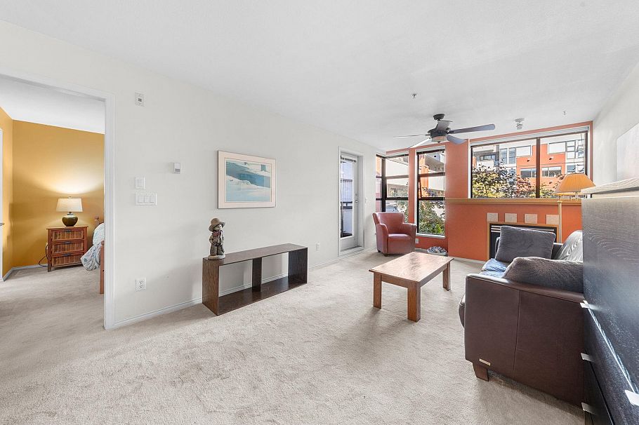 405 305 Lonsdale Avenue North Vancouver, BC - 3