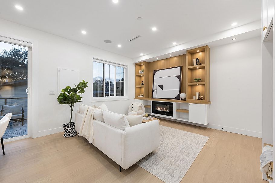 2 4855 Dumfries Street Vancouver, BC - 8