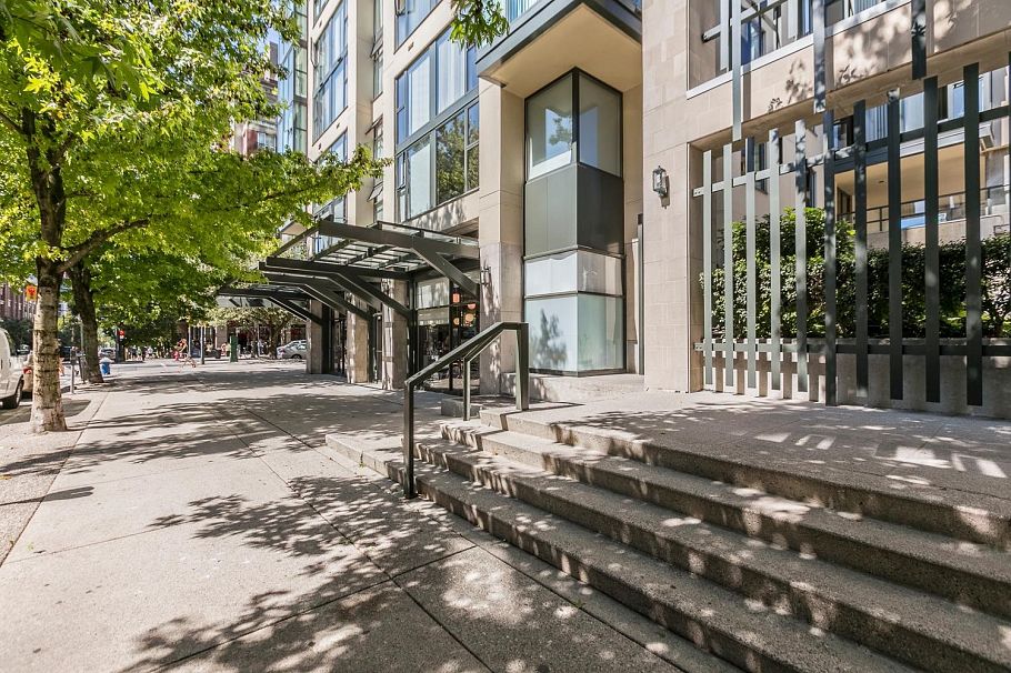 905 1155 Homer Street Vancouver, BC - 2