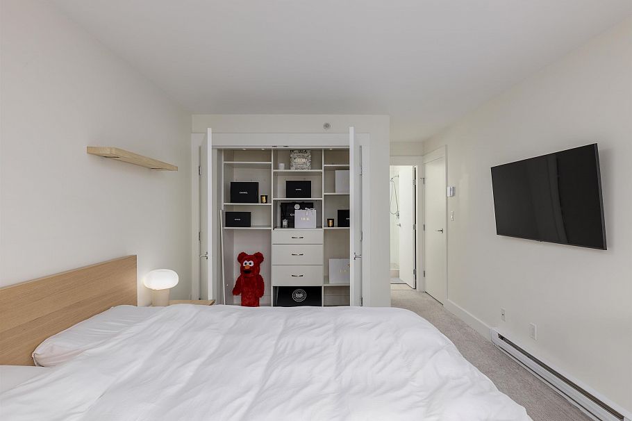 828 W 6th Avenue Vancouver, BC - 11