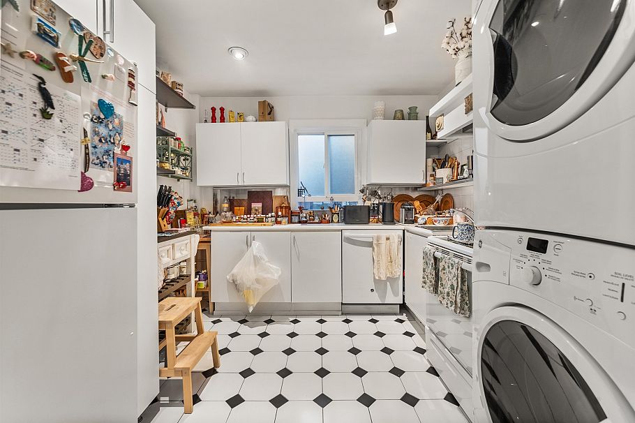 2574 Cornwall Avenue Vancouver, BC - 15