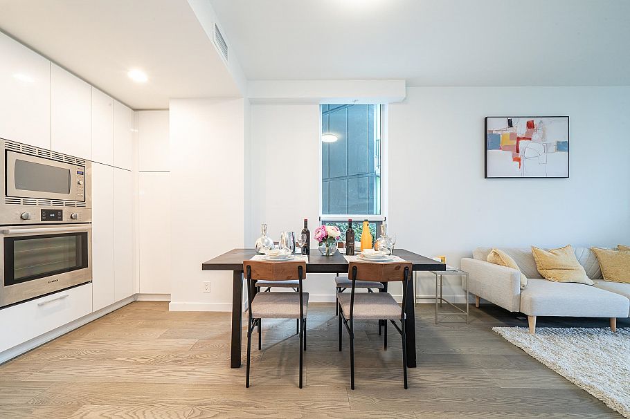 201 3533 Ross Drive Vancouver, BC - 5