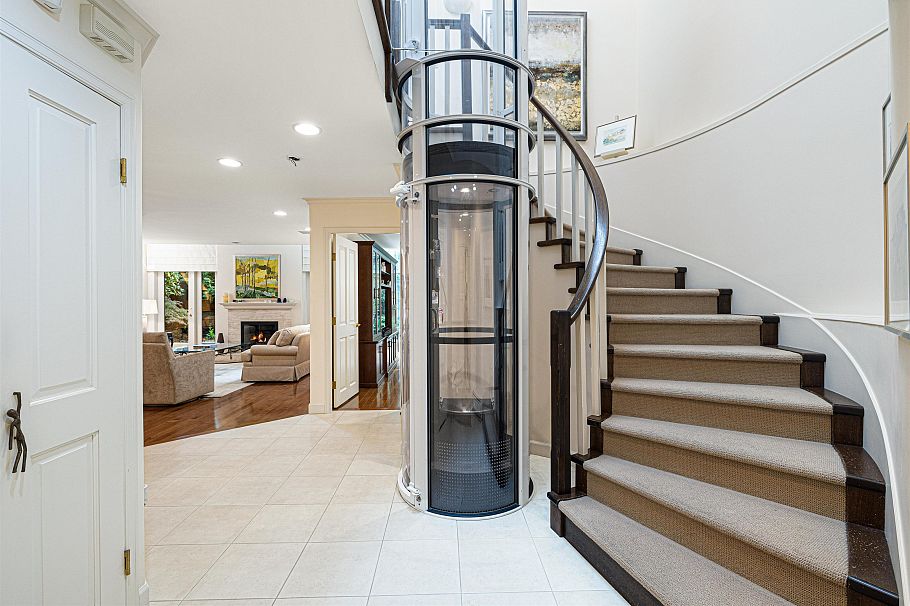 56 4900 Cartier Street Vancouver, BC - 3