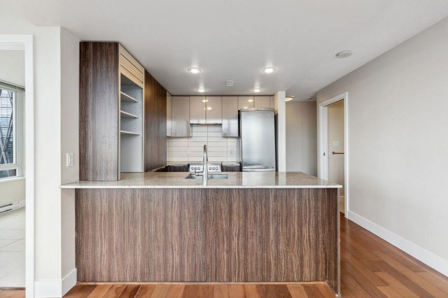 1801 1088 Richards Street Vancouver, BC - 10