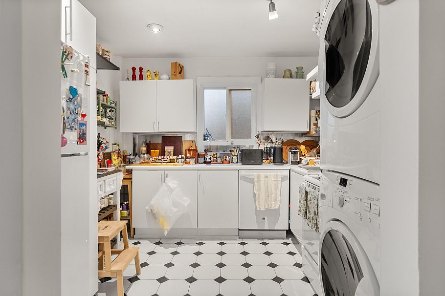 2574 Cornwall Avenue Vancouver, BC - 11