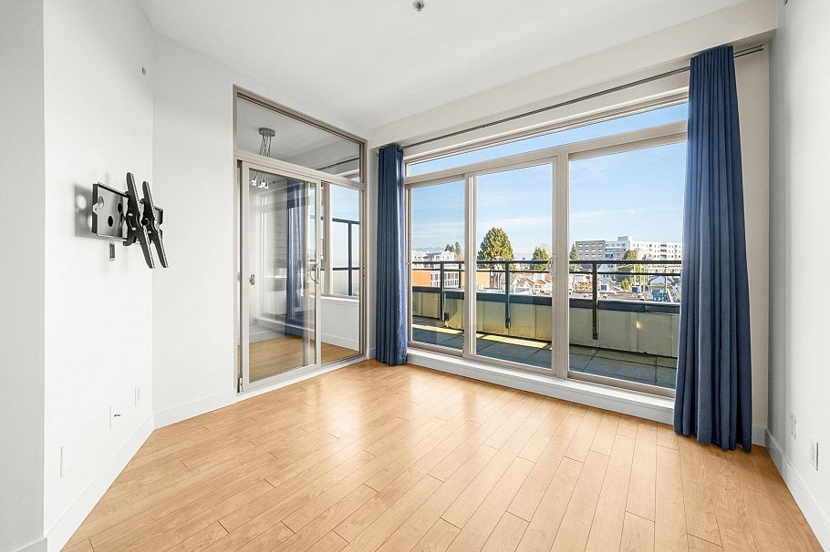 PH8 688 E 17th Avenue Vancouver, BC - 13