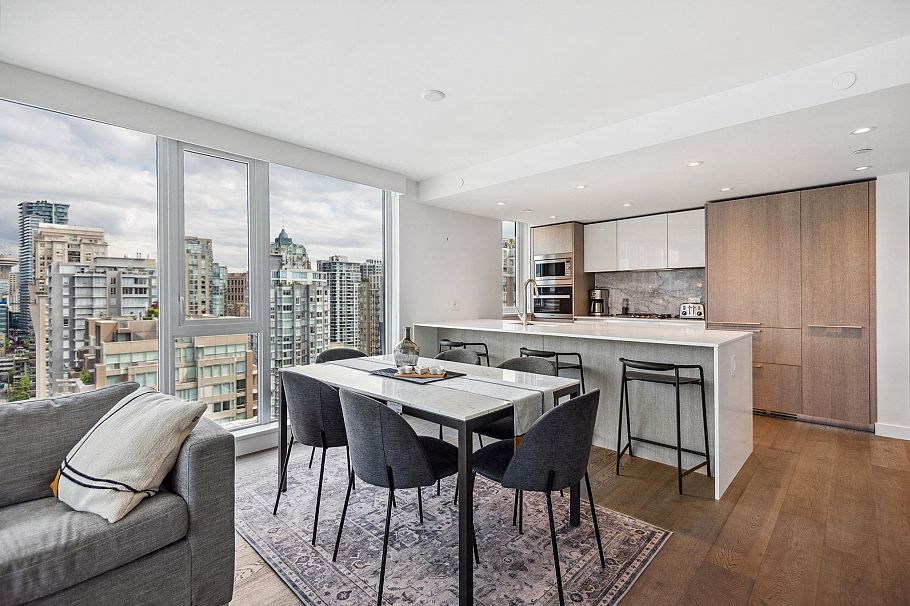 2002 1111 Richards Street Vancouver, BC - 3