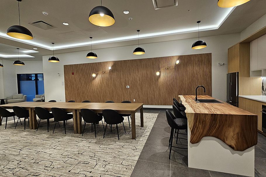 358 422 E 3rd Street North Vancouver, BC - 27