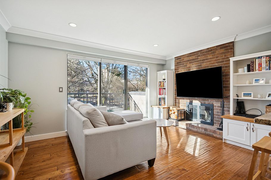 202 1157 Nelson Street Vancouver, BC - 3