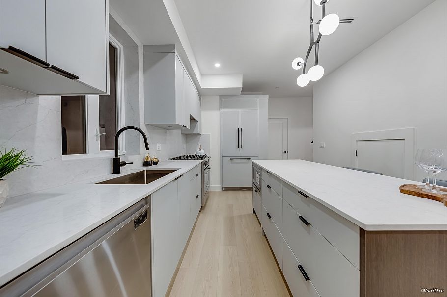 6728 Heather Street Vancouver, BC - 7