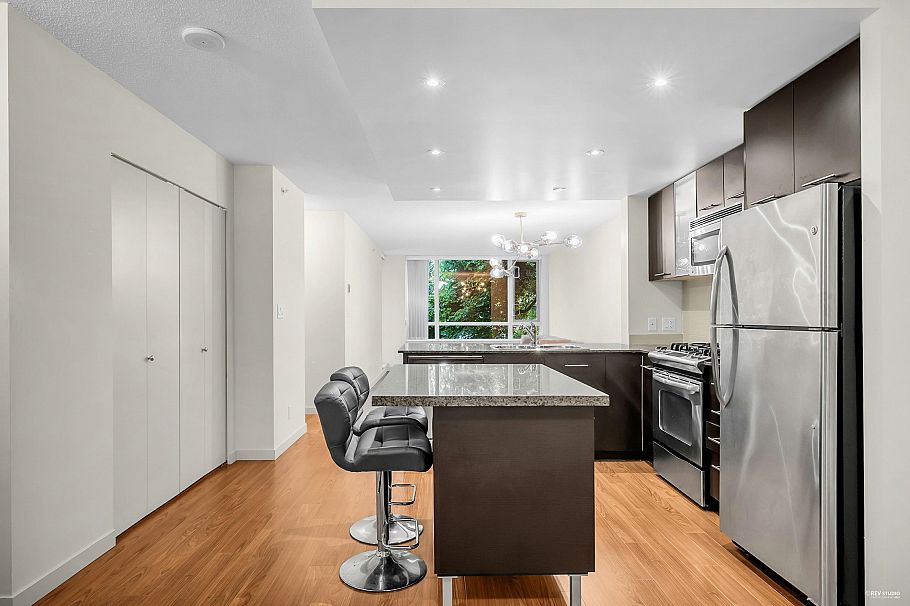 609 3111 Corvette Way Richmond, BC - 10