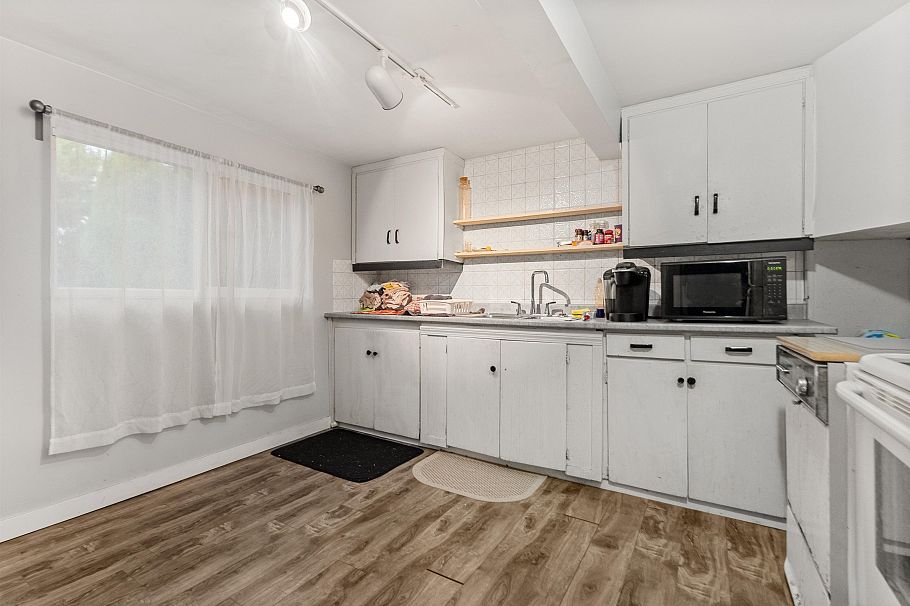 2574 Cornwall Avenue Vancouver, BC - 24