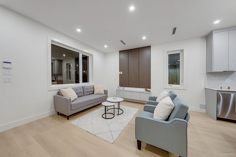 1 6730 Heather Street Vancouver, BC - 7