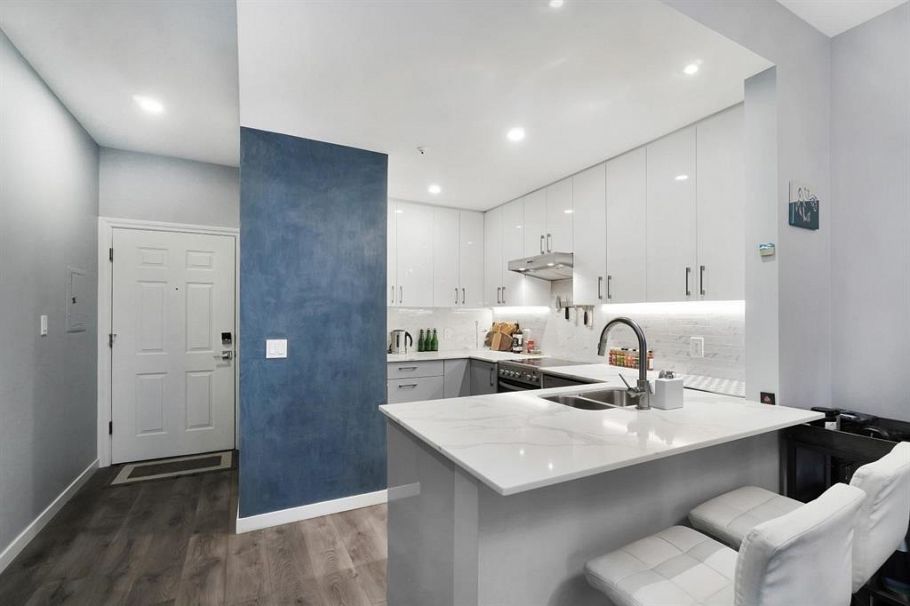 306 630 Roche Point Drive North Vancouver, BC - 6