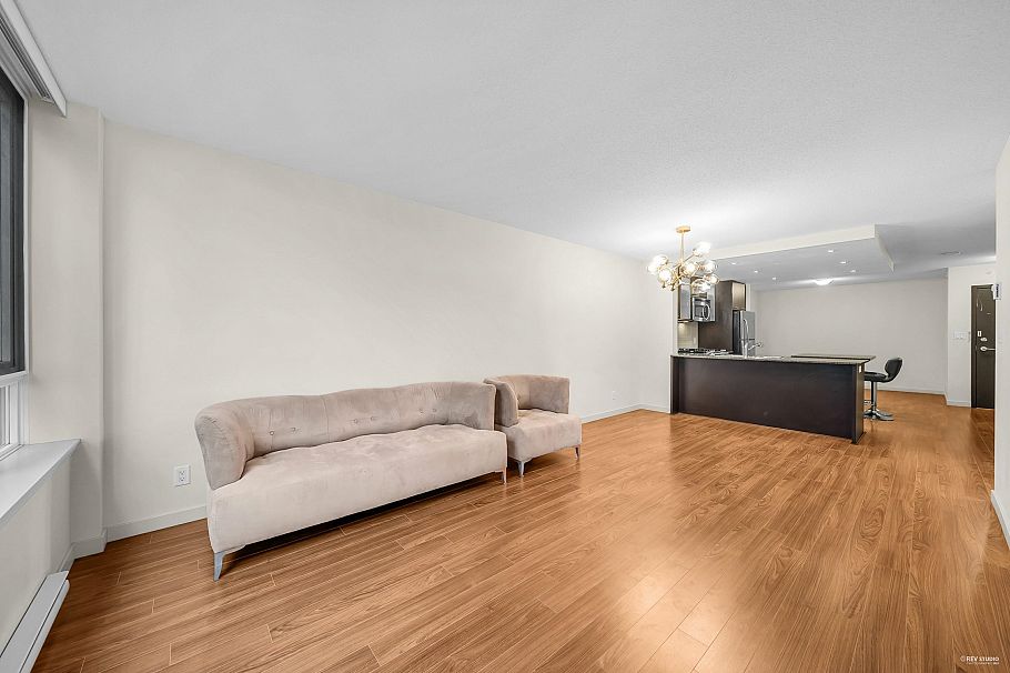 609 3111 Corvette Way Richmond, BC - 18