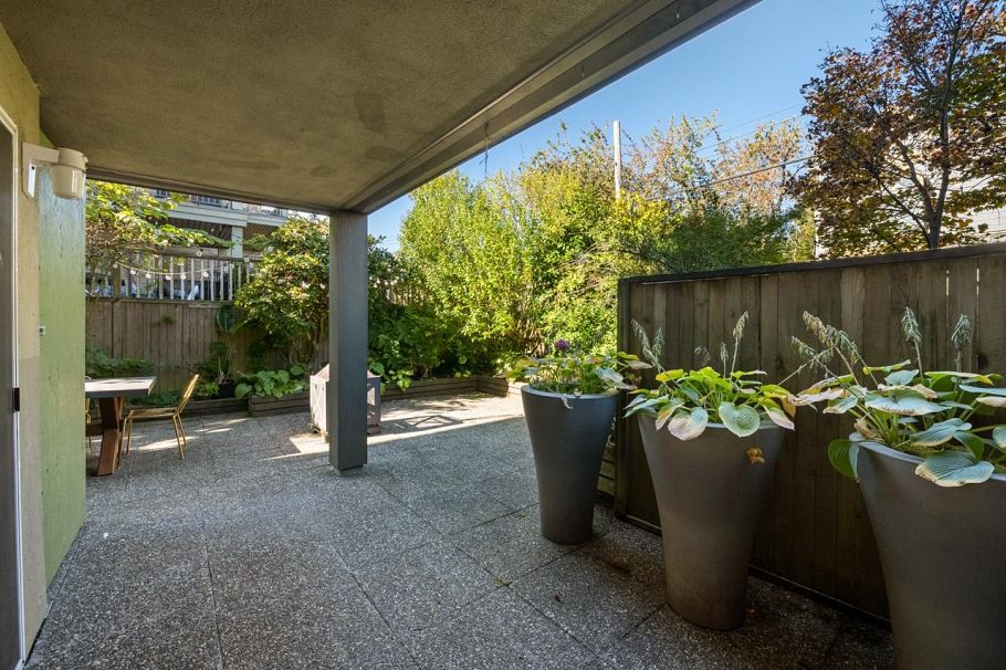 104 925 W 15th Avenue Vancouver, BC - 9