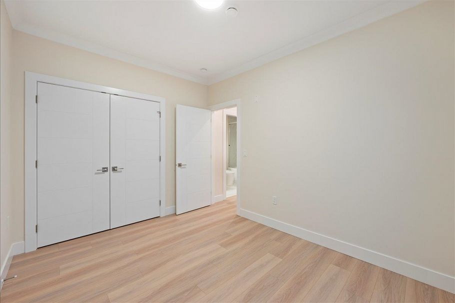 4854 Slocan Street Vancouver, BC - 33