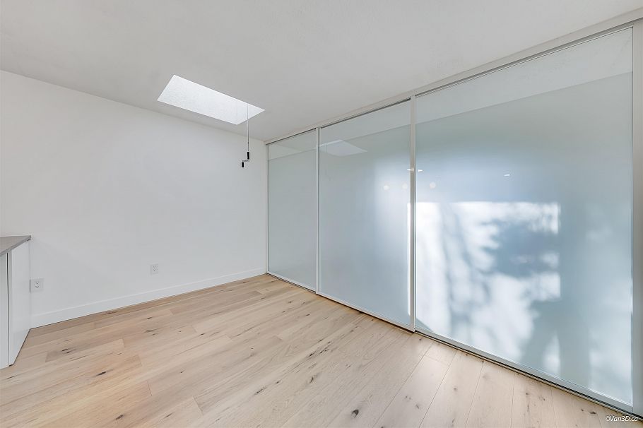 303 1545 E 2nd Avenue Vancouver, BC - 20