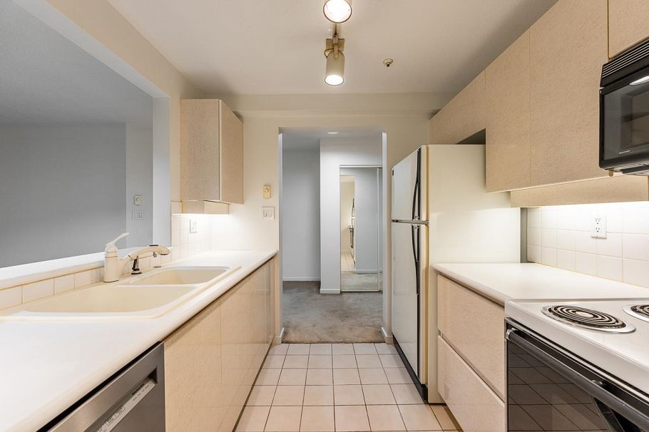 404 2288 Pine St West Vancouver, BC - 14