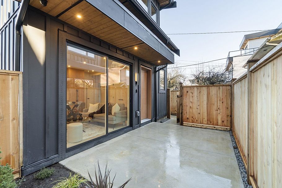 1947 13th Avenue Vancouver, BC - 15