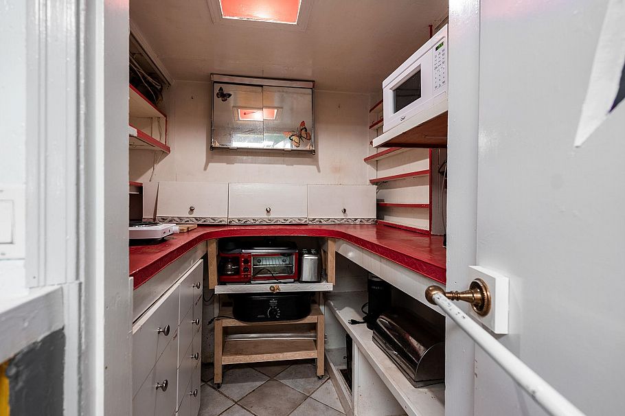 228 E 26th Avenue Vancouver, BC - 24