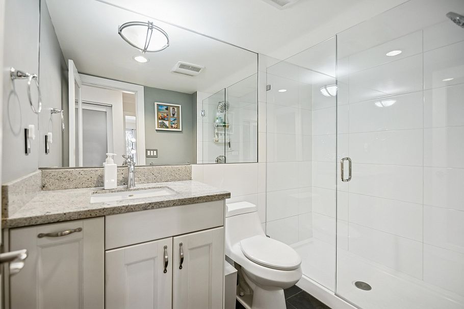 202 1157 Nelson Street Vancouver, BC - 20