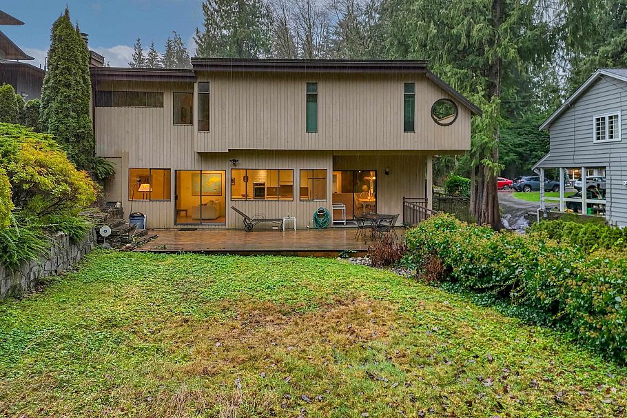 976 Prospect Avenue North Vancouver, BC - 37