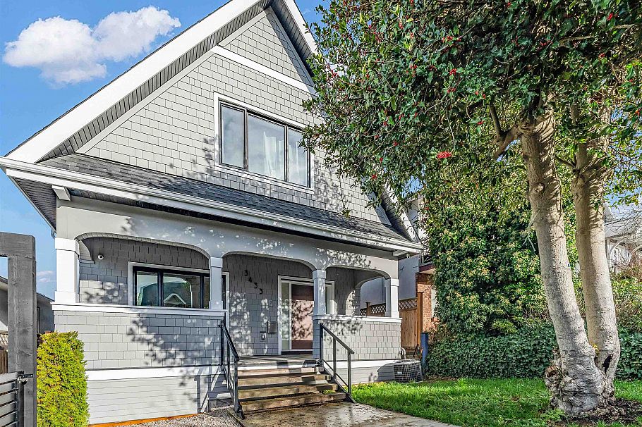 3433 Dundas Street Vancouver, BC - 1