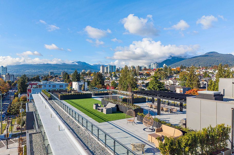 358 422 E 3rd Street North Vancouver, BC - 24