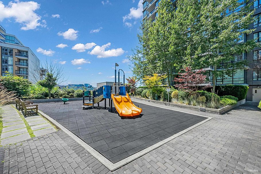 609 3111 Corvette Way Richmond, BC - 33