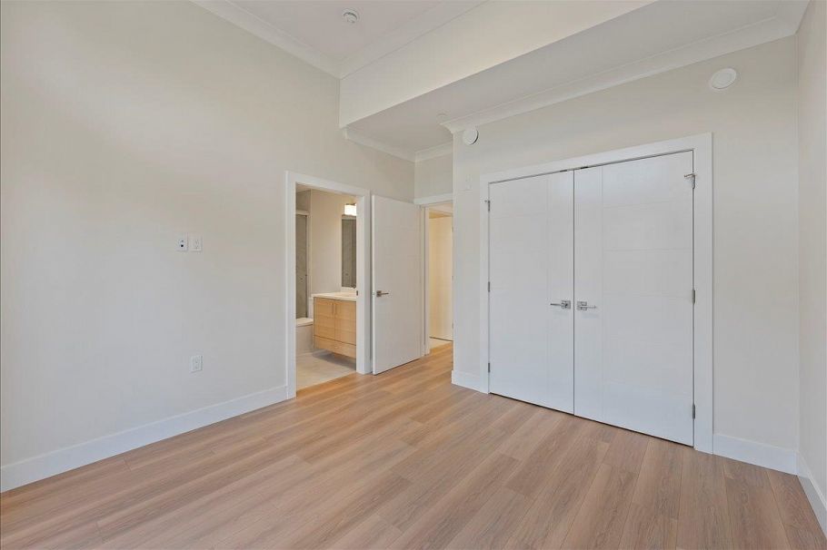 4852 Slocan Street Vancouver, BC - 24