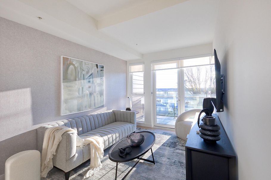 358 422 E 3rd Street North Vancouver, BC - 4