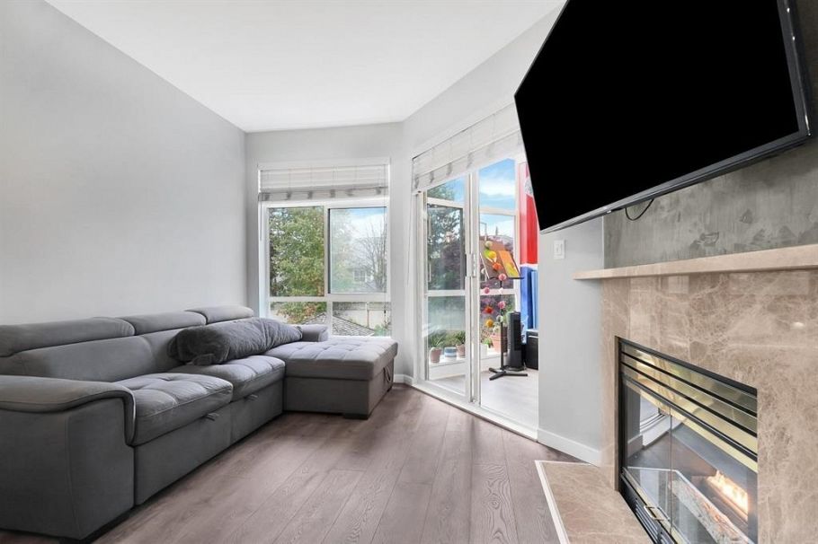 306 630 Roche Point Drive North Vancouver, BC - 16