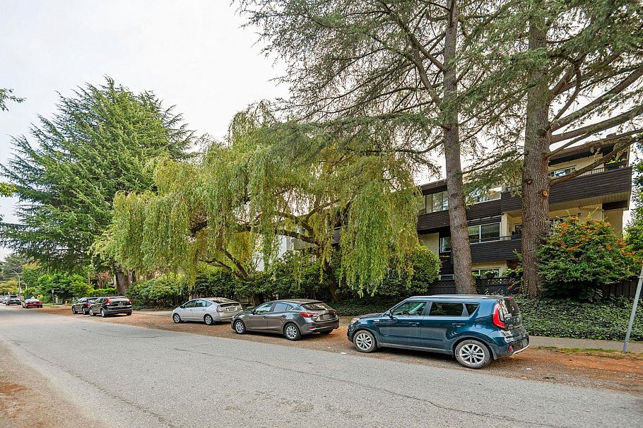 209 1420 E 8 Avenue Vancouver, BC - 31