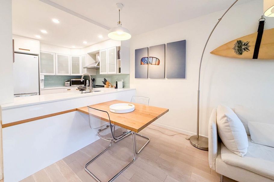 10 704 W 7th Avenue Vancouver, BC - 7