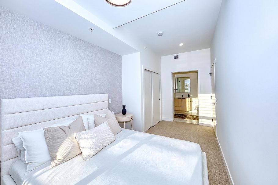 358 422 E 3rd Street North Vancouver, BC - 17