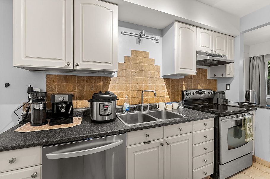 2574 Cornwall Avenue Vancouver, BC - 17