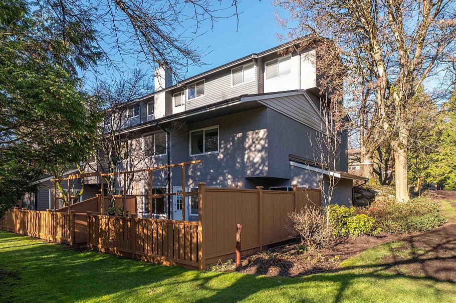 3452 Copeland Avenue Vancouver, BC - 1