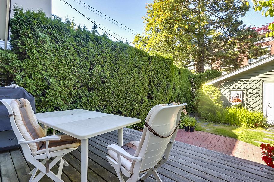 4543 W 11th Avenue Vancouver, BC - 22