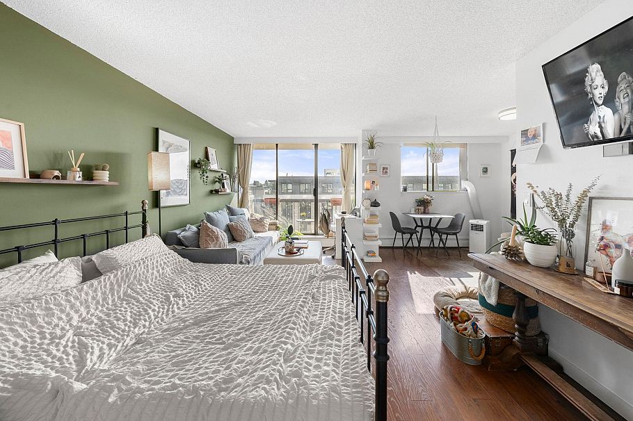 706 145 St. Georges Avenue North Vancouver, BC - 5