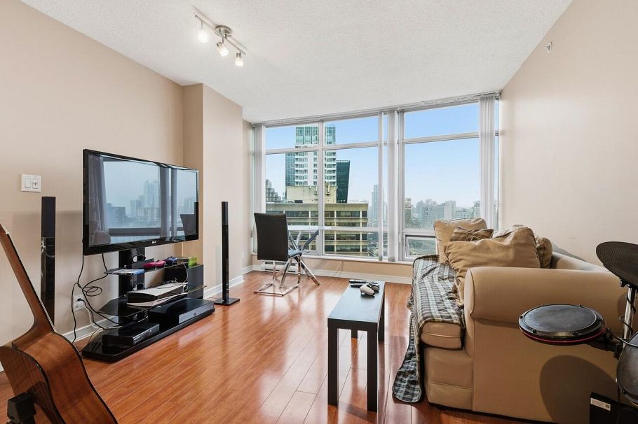 2101 1200 Alberni Street Vancouver, BC - 2