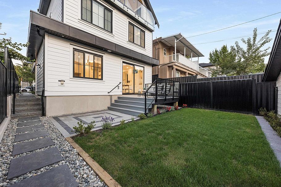 2 4855 Dumfries Street Vancouver, BC - 24